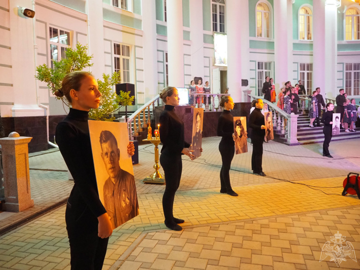Начальник Управления Росгвардии по Белгородской области подполковник Дмитрий Мещерин принял участие в памятных мероприятиях, посвященных Дню памяти и скорби 