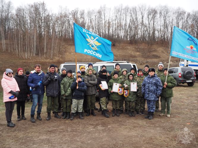 В Белгороде сотрудники ОМОН Росгвардии организовали марш-бросок памяти Е.Ф. Комаровского для допризывной молодежи