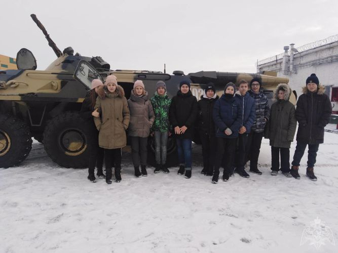 Росгвардейцы рассказали белгородским школьникам о Герое Советского Союза Алексее Волошине