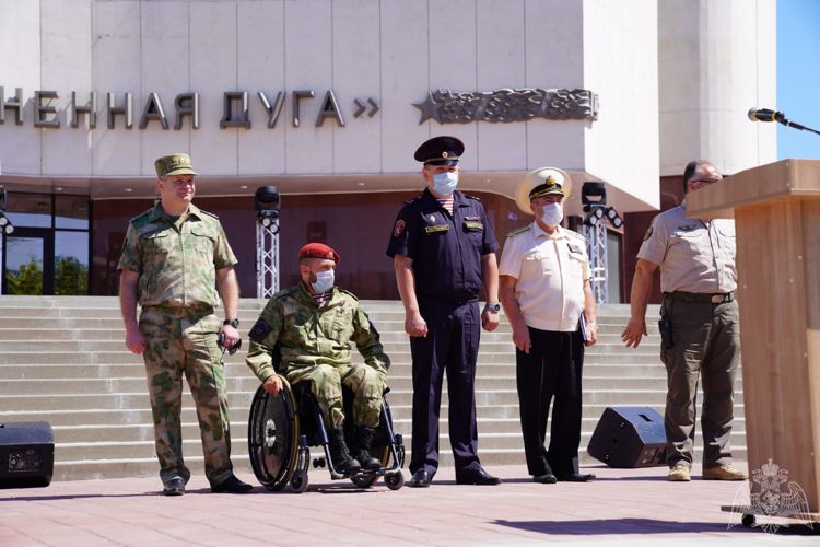 Росгвардейцы приняли участие в бронепробеге «Дорога мужества», который завершился в Белгородской области