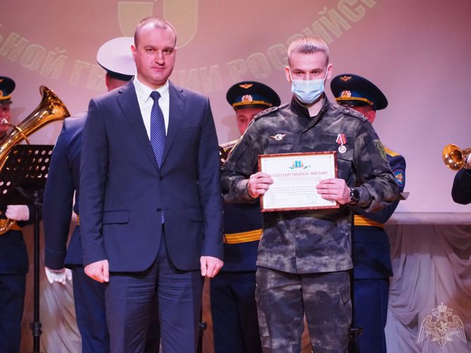 В Белгородской области состоялось торжественное мероприятие, посвященное 210-летию со дня образования войск правопорядка и 5 -летию со дня образования войск национальной гвардии Российской Федерации