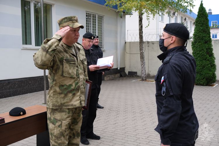 Праздничное мероприятие, приуроченное ко Дню образования отрядов мобильных особого назначения Росгвардии, состоялось в Белгороде
