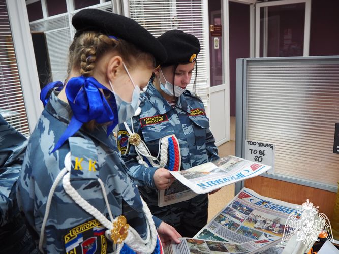 Белгородские росгвардейцы организовали экскурсию для школьников на телеканал