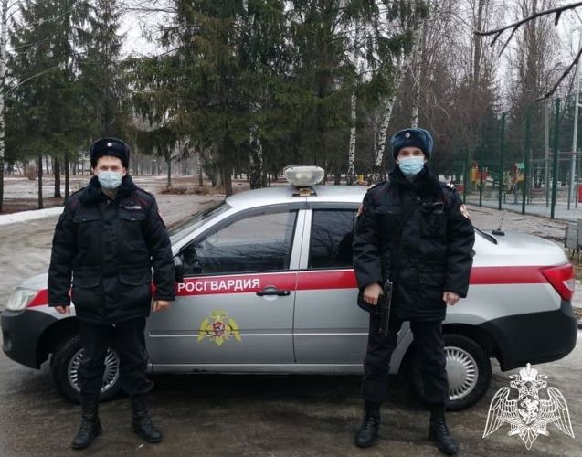 В Белгороде росгвардейцы задержали подозреваемого в хранении  наркотиков 