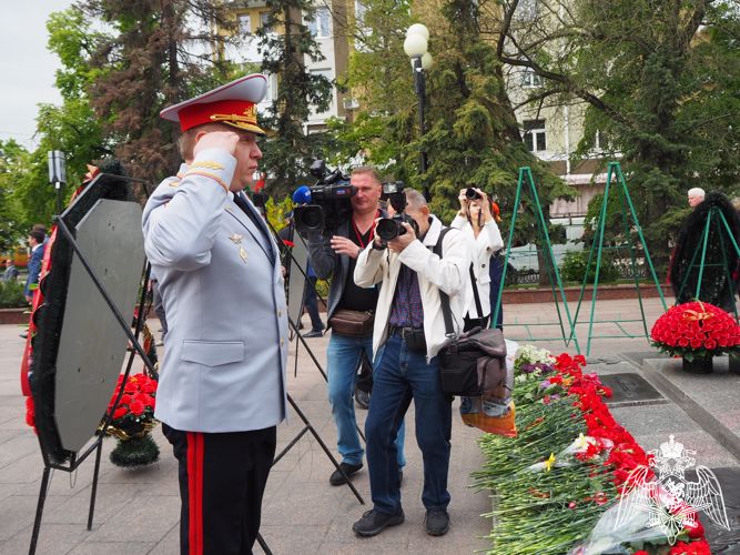 Руководство Управления Росгвардии по Белгородской области приняло участие в акции «Волна памяти»