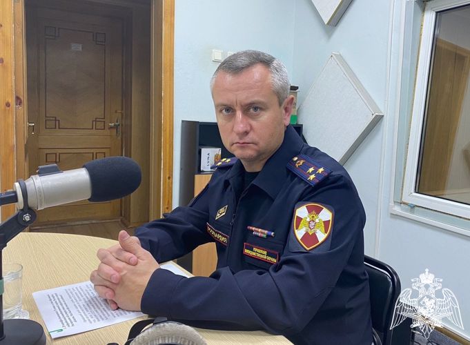 Представитель Росгвардии рассказал о 70-летии вневедомственной охраны в  эфире радио «России-Белгород»