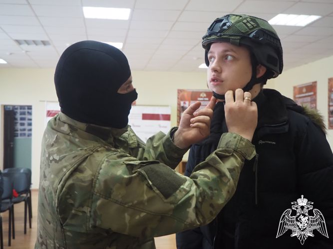 Росгвардейцы исполнили новогоднюю мечту юного белгородца