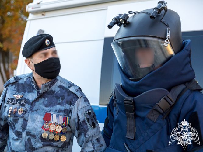 Сотрудники инженерной службы Управления Росгвардии по Белгородской области отмечают профессиональный праздник