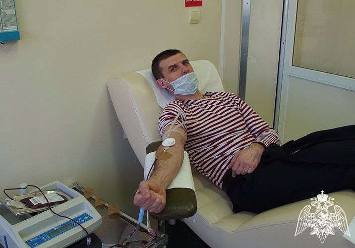Росгвардейцы приняли участие в донорской акции «От сердца к сердцу» в Белгороде