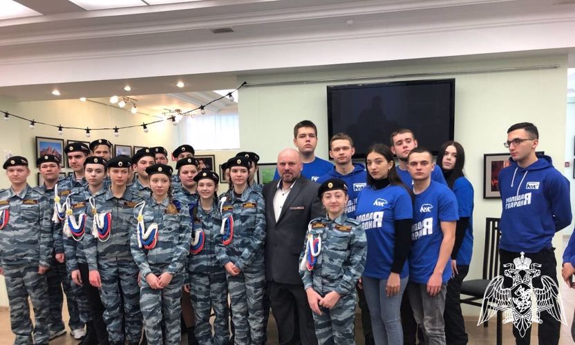 В преддверии Дня защитника Отечества подшефные учащиеся кадетского класса Росгвардии встретились с ветераном ОМОН «Острог»