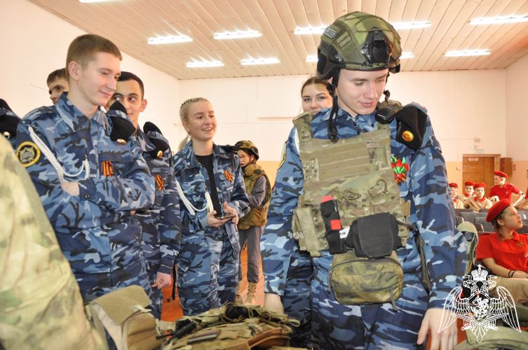 Белгородские росгвардейцы приняли участие в военно-патриотическом мероприятии «К защите Родины готов!»