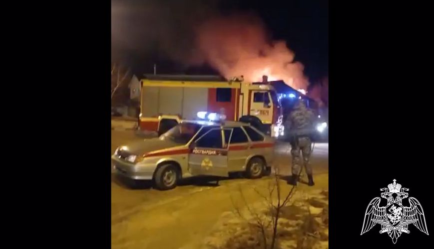 В Белгороде Росгвардейцы оказали содействие экстренным службам во время пожара в доме 