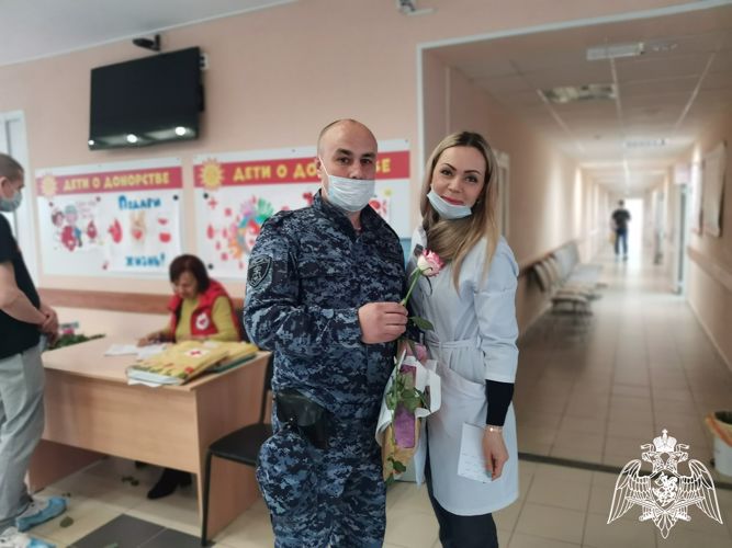 Белгородские росгвардейцы приняли участие в донорской акции «От сердца к сердцу»