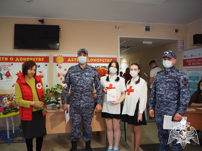 Белгородские росгвардейцы приняли участие в донорской акции «От сердца к сердцу» 