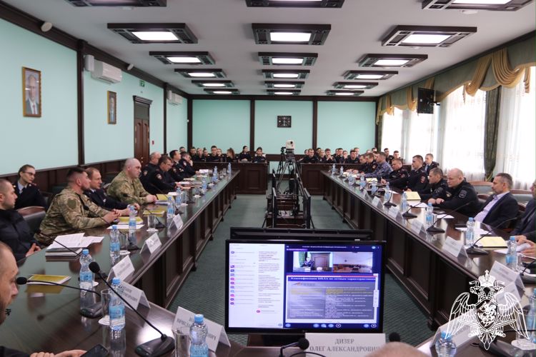 Белгородские росгвардейцы приняли участие в круглом столе с представителями силовых структур региона