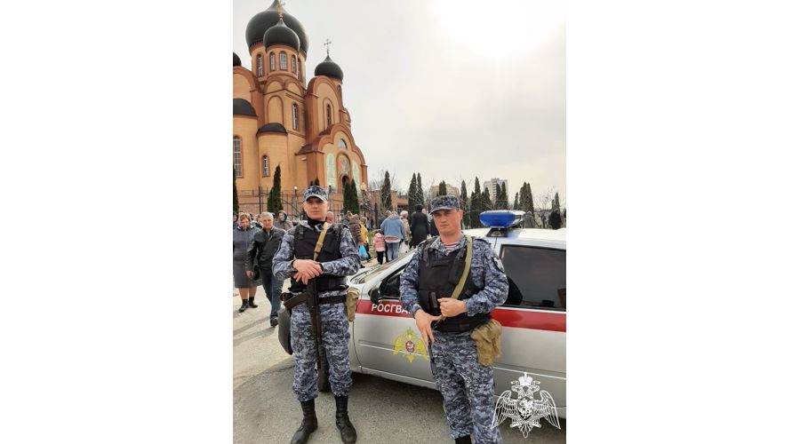 Белгородские росгвардейцы обеспечили безопасность граждан в праздник Святой Пасхи