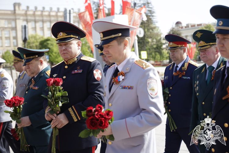 Начальник регионального Управления Росгвардии принял участие в торжественных мероприятиях в честь 78 годовщины Дня Победы  прошедших в Белгороде  