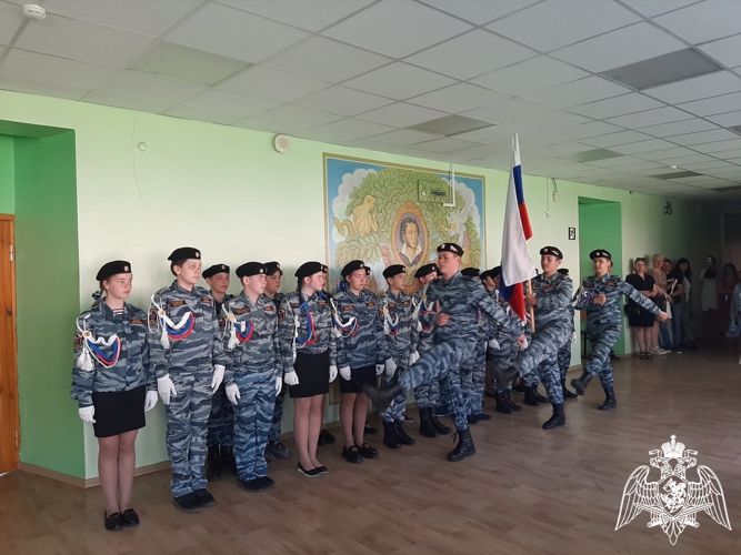Белгородские росгвардейцы приняли присягу у подшефных учащихся кадетских классов