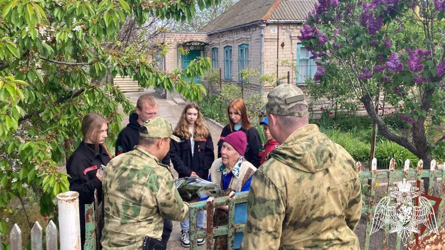 Росгвардейцы в Запорожской и Херсонской областях провели ряд посвященных Великой Победе мероприятий