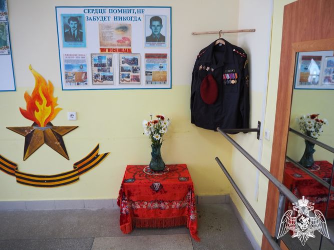 В Белгороде офицеры СОБР «Белогор» почтили память погибшего товарища