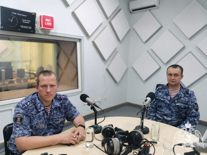 Росгвардейцы имеющие звание «Почётный Донор» стали гостями студии на радио России - Белгород 