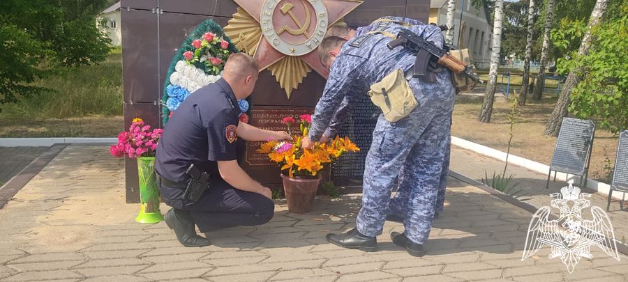 Белгородские росгвардейцы приняли участие во всероссийской акции «Свеча памяти