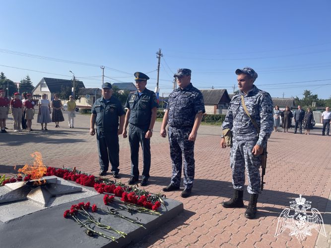 Белгородские росгвардейцы приняли участие во всероссийской акции «Свеча памяти