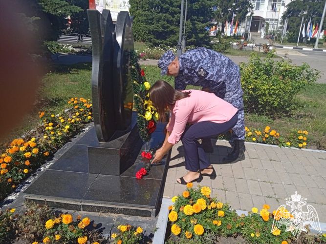 Белгородские росгвардейцы приняли участие во всероссийской акции «Свеча памяти