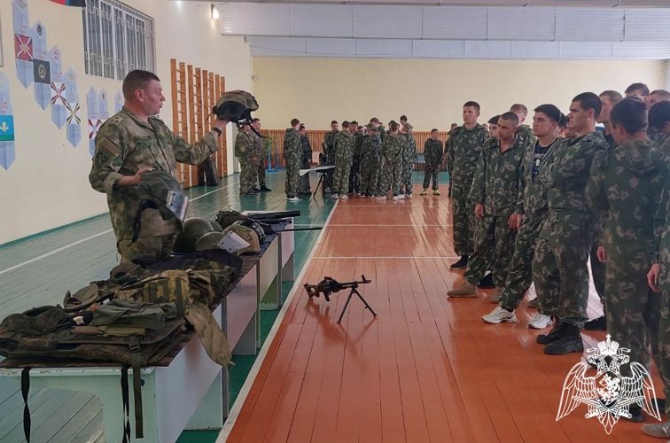 Белгородские росгвардейцы присоединились к всероссийской ведомственной акции «Каникулы с Росгвардией»