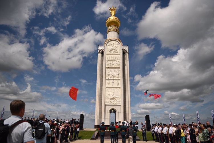 Начальник Управления Росгвардии по Белгородской области принял участие в памятных мероприятиях, посвящённых 80-ой годовщине танкового сражения под Прохоровкой