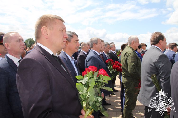 Начальник Управления Росгвардии по Белгородской области принял участие в памятных мероприятиях, посвящённых 80-ой годовщине танкового сражения под Прохоровкой