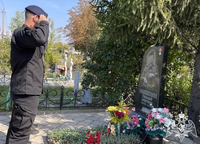 Офицеры СОБР «Белогор» Росгвардии почтили память боевого товарища, погибшего при исполнении служебного долга