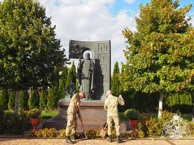 Росгвардейцы поддержали всероссийскую экологическую акцию в Белгороде