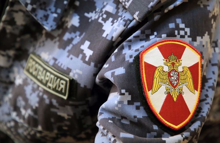 В Белгородской области росгвардейцы задержали гражданина, подозреваемого в хранении марихуаны в крупном размере
