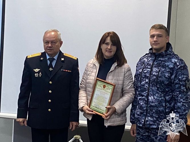 Отличившиеся в службе сотрудники вневедомственной охраны Росгвардии отмечены благодарственными письмами администрации города Белгорода