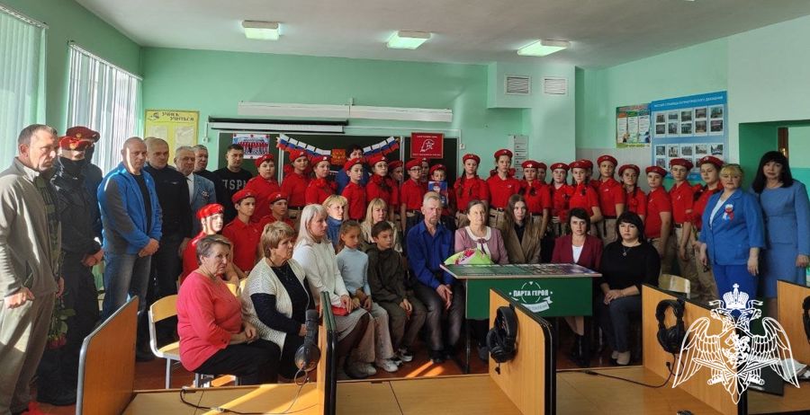 В Белгородской области открыли «Парту Героя» памяти ветерана Росгвардии