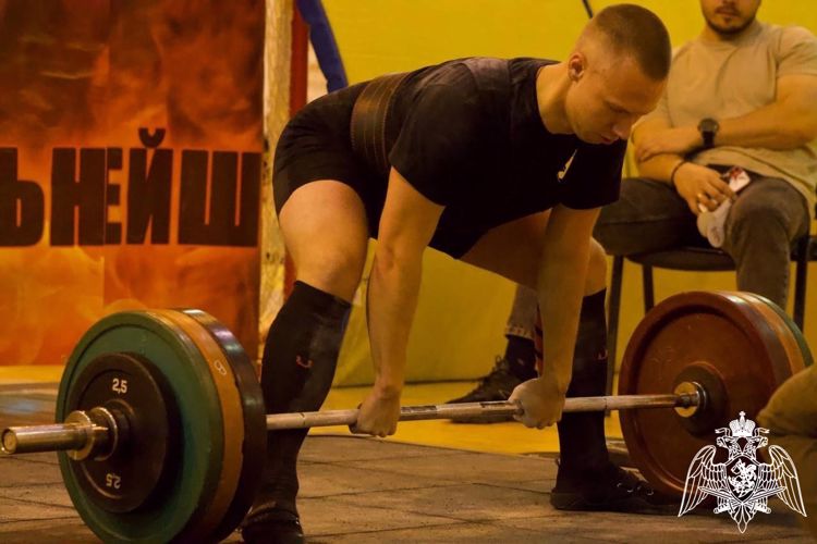 Росгвардеец стал победителем Чемпионата и Первенства Белгородской области по пауэрлифтингу