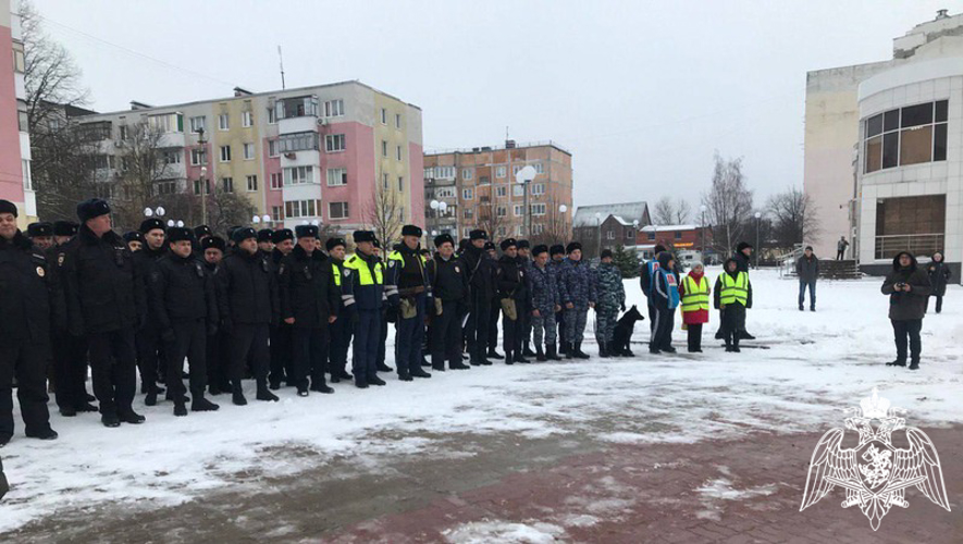 Росгвардейцы приняли участие в едином разводе сотрудников правоохранительных органов, участвующих в охране общественного порядка в Белгородском районе