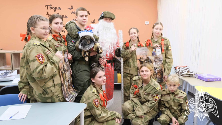 Акция Росгвардии «Дед мороз специального назначения» стартовала в Белгороде