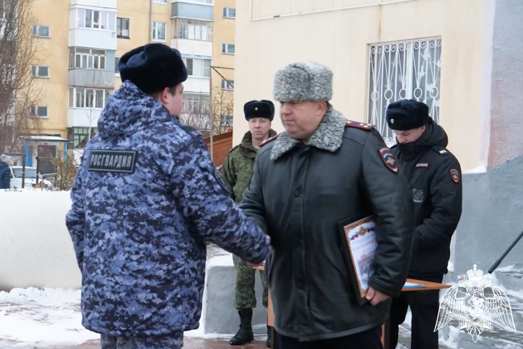 Росгвардейцы приняли участие в едином разводе сотрудников правоохранительных органов, участвующих в охране общественного порядка в Белгородском районе