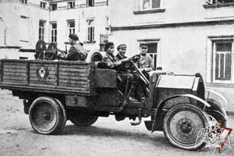 В этот день 106 лет назад был сформирован первый автобоевой отряд