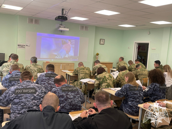 «Диктант Победы» написали росгвардейцы в Белгородской области