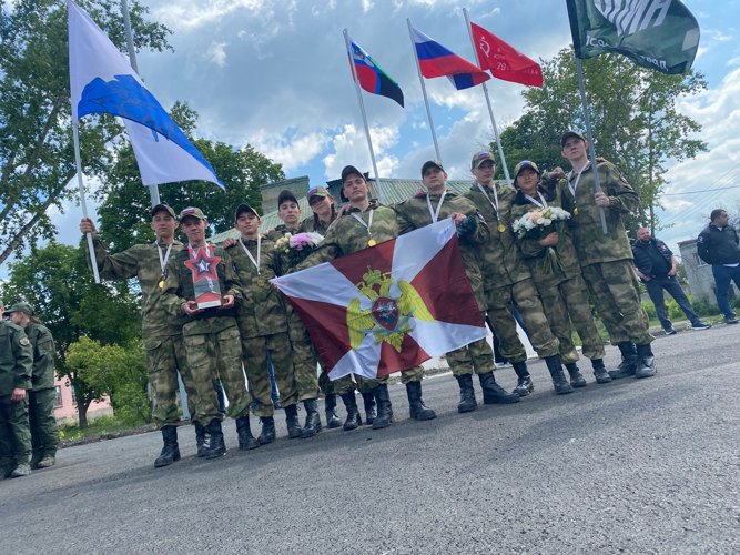 Подшефные росгвардейские курсанты стали победителями военно-спортивной игры  «Зарница 2.0»