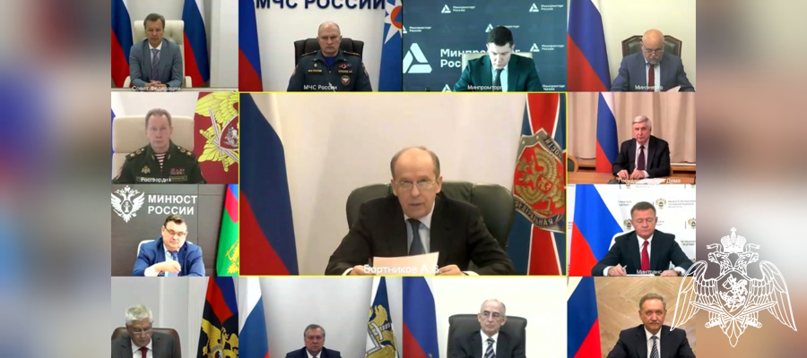 Директор Росгвардии генерал армии Виктор Золотов принял участие в заседании НАК России