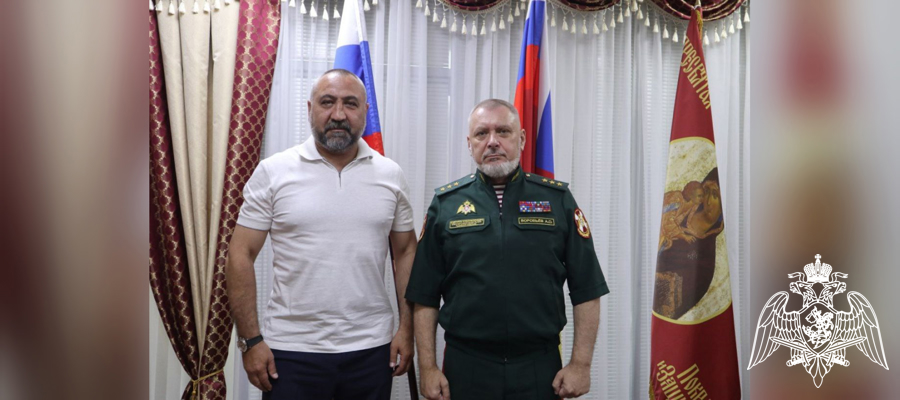 Генерал-полковник Алексей Воробьев встретился c олимпийским чемпионом по боксу Александром Лебзяком