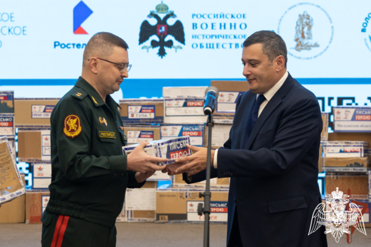 Росгвардии передали более 5000 писем-треугольников для отправки бойцам ведомства в зону СВО 