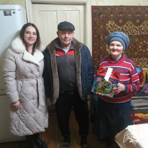 Белгородские Росгвардейцы поздравили с Новогодними праздниками матерей погибших товарищей