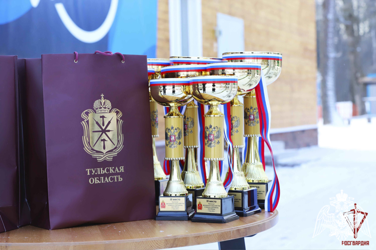 Белгородские росгвардейцы вошли в десятку лучших на Чемпионате Центрального округа Росгвардии по зимнему офицерскому троеборью