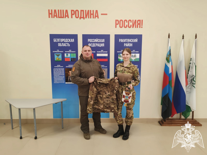 Росгвардеец провел урок мужества, посвященный 82-й годовщине Сталинградской битвы с белгородскими школьниками