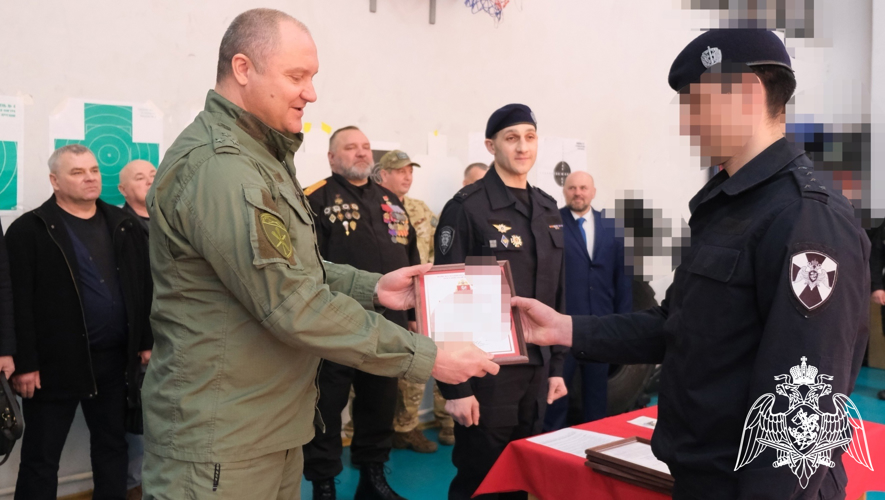 В региональном управлении Росгвардии чествовали лучших сотрудников СОБР «Белогор» 